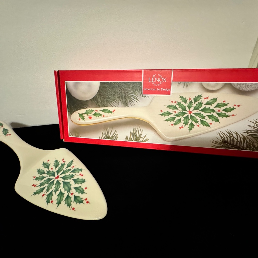 Lenox dessert server